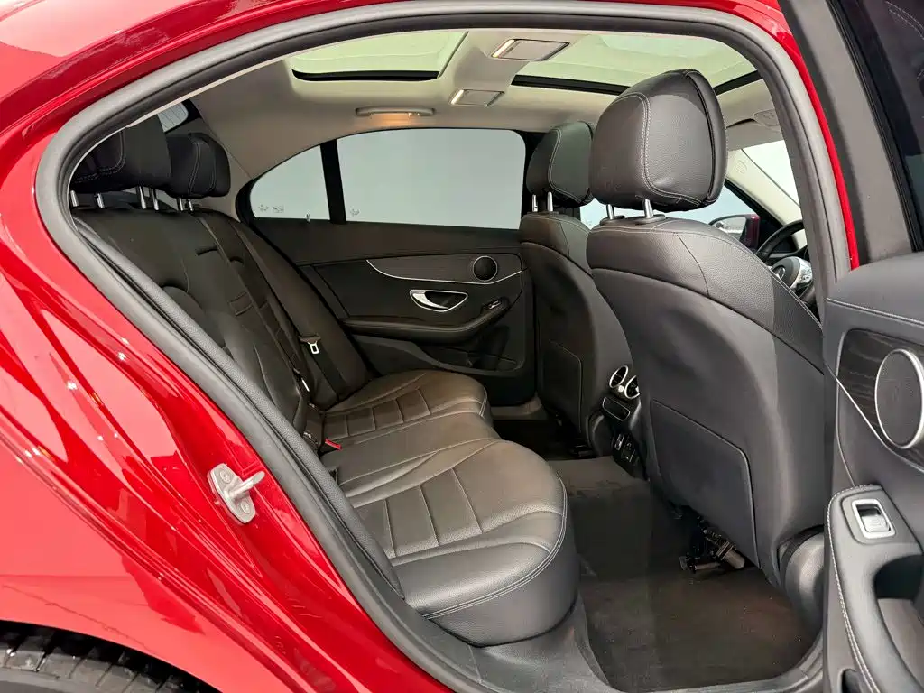 Mercedes-Benz C-Class — миниатюра 21