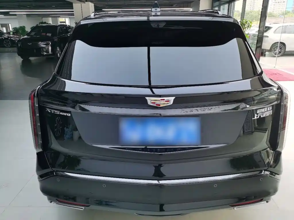 Cadillac XT5 — миниатюра 6