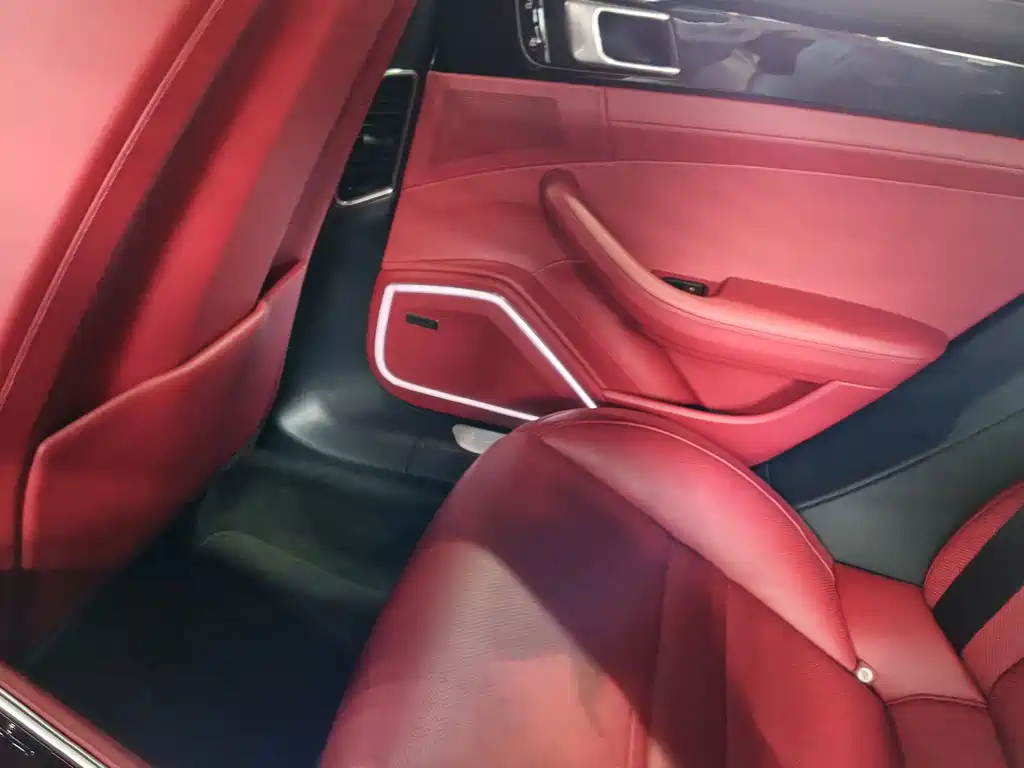 Porsche Panamera — миниатюра 8