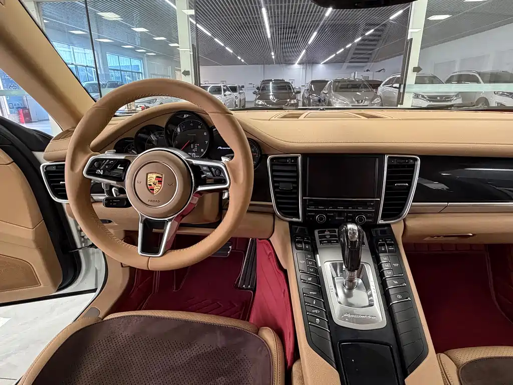 Porsche Panamera — миниатюра 10