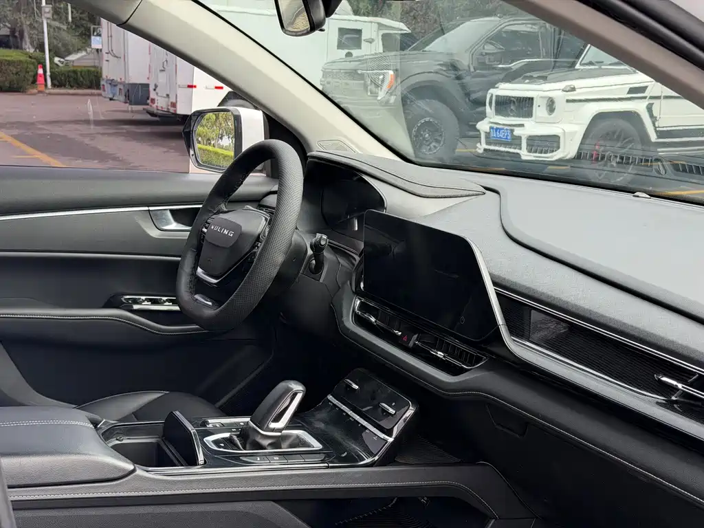 Wuling Victory — миниатюра 8