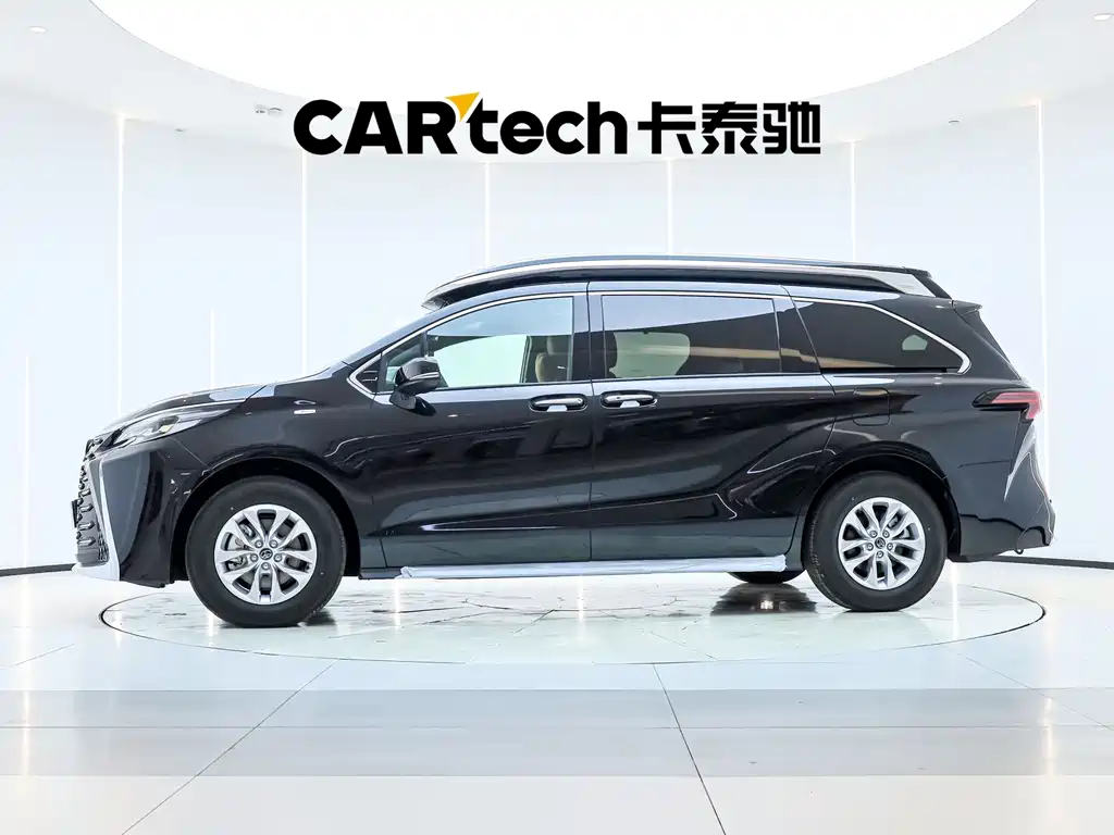 Toyota Granvia — миниатюра 3