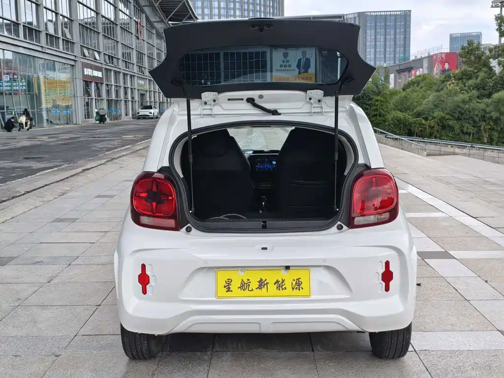 Roewe Clever — миниатюра 9