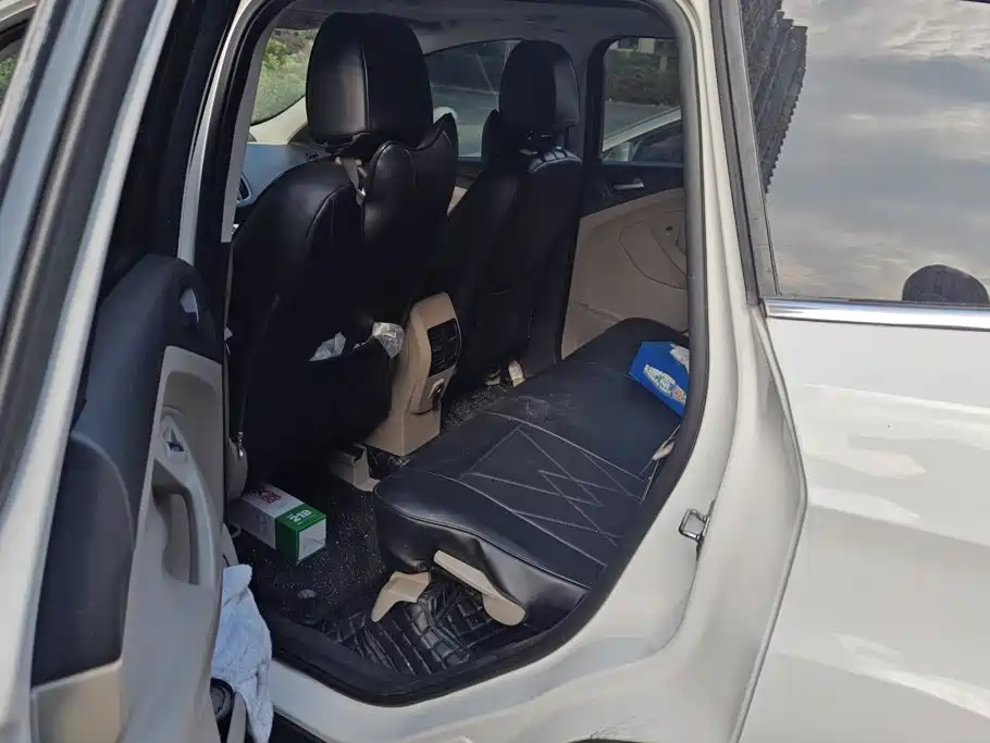Ford Kuga — миниатюра 11