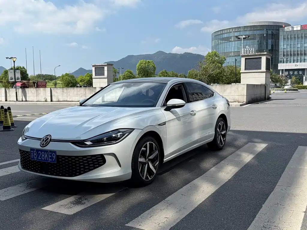 Volkswagen Lamando