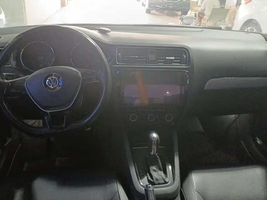 Volkswagen Sagitar — миниатюра 12