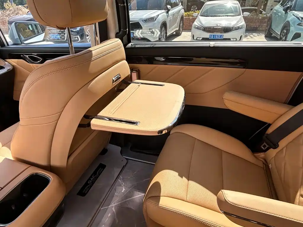 GAC Motor Trumpchi E8 PHEV — миниатюра 15