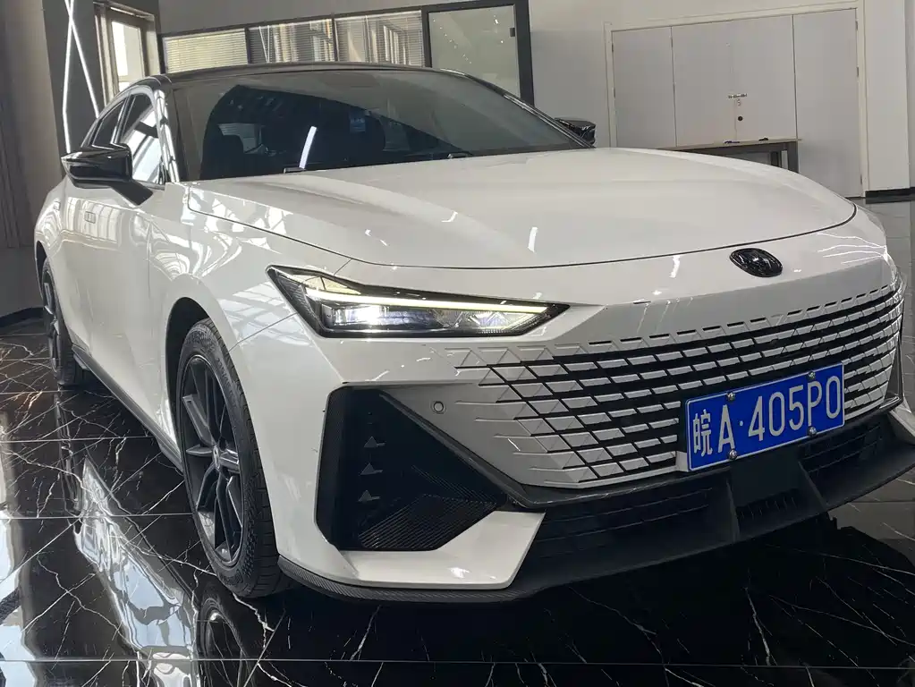 Changan UNI-V — миниатюра 3