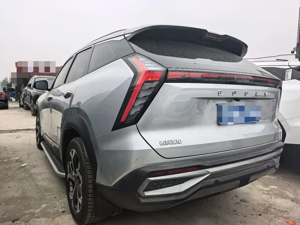 Geely Boyue L — миниатюра 10