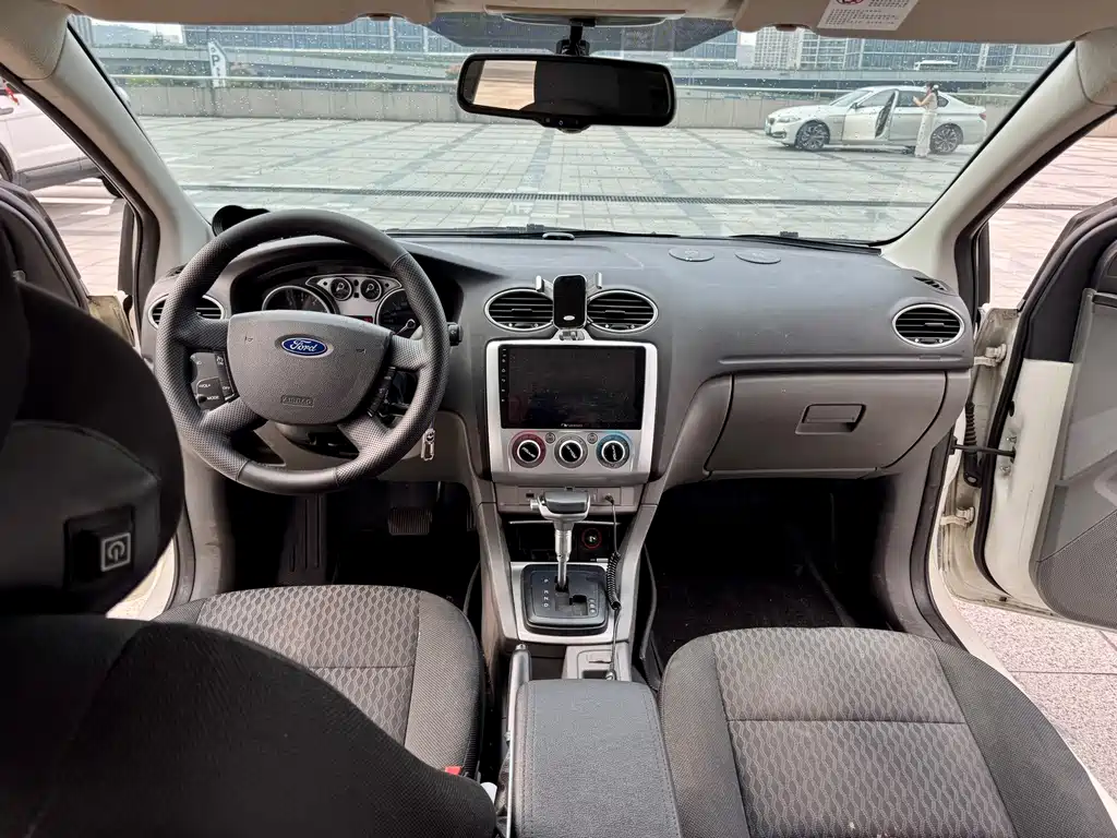 Ford Focus — миниатюра 9