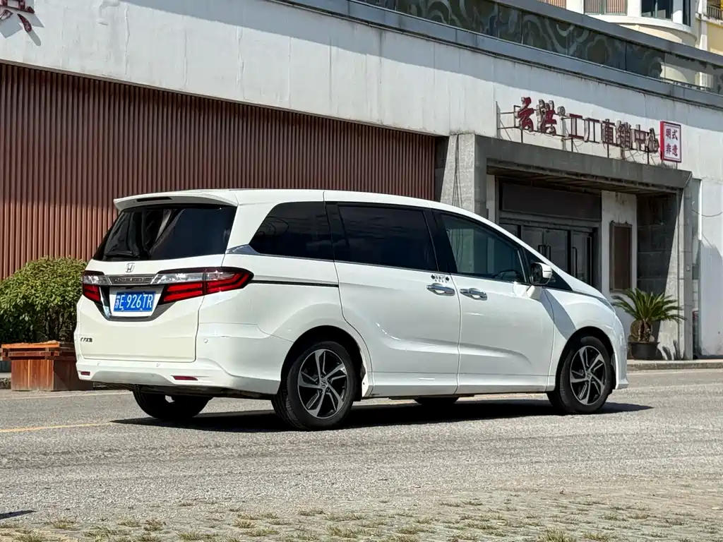 Honda Odyssey — миниатюра 8