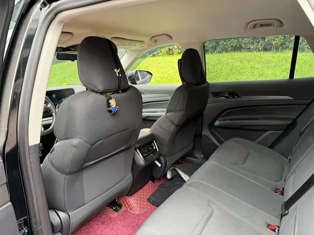 Ford Equator Sport — миниатюра 11