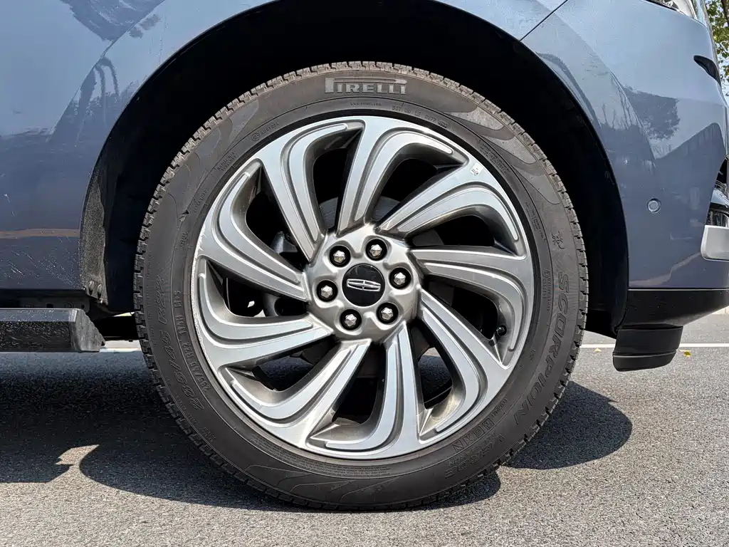 Lincoln Navigator — миниатюра 21