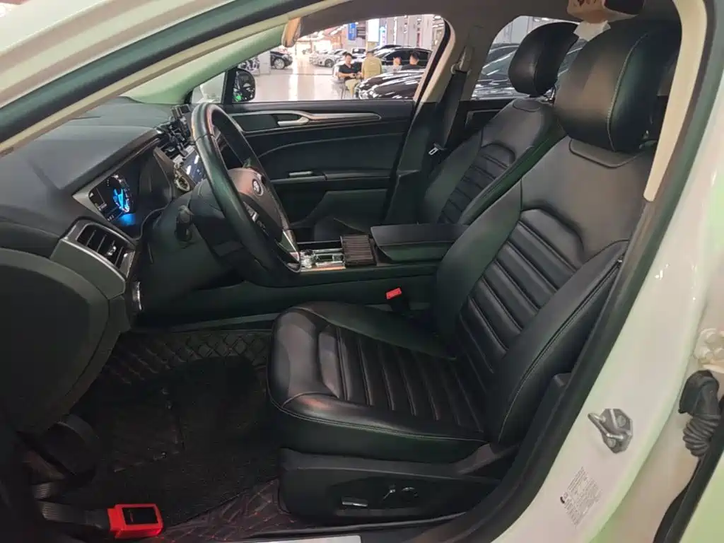 Ford Mondeo — миниатюра 15