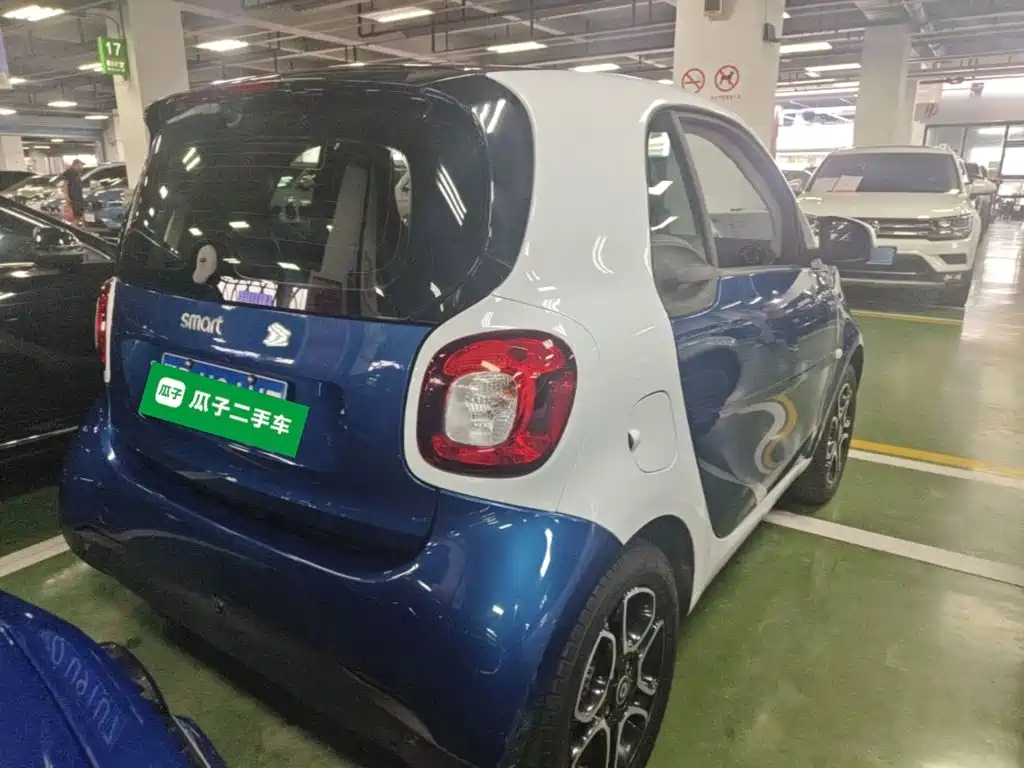 smart Smart Fortwo — миниатюра 7