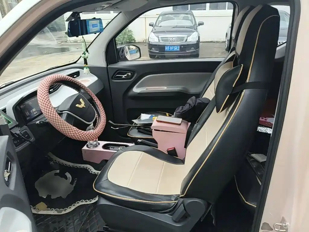 Wuling MINIEV — миниатюра 15