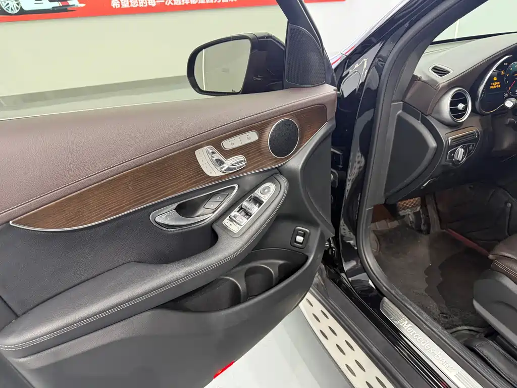Mercedes-Benz GLC — миниатюра 7