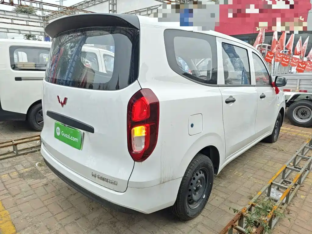 Wuling Hongguang EV — миниатюра 7
