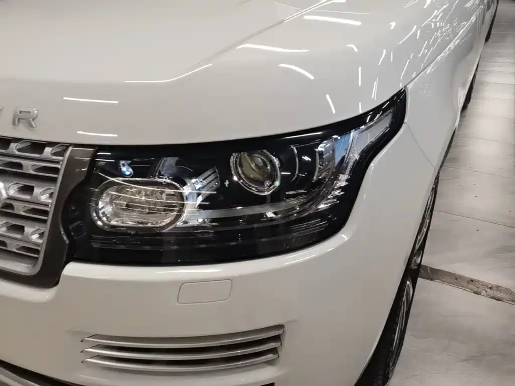 Land Rover Range Rover — миниатюра 24