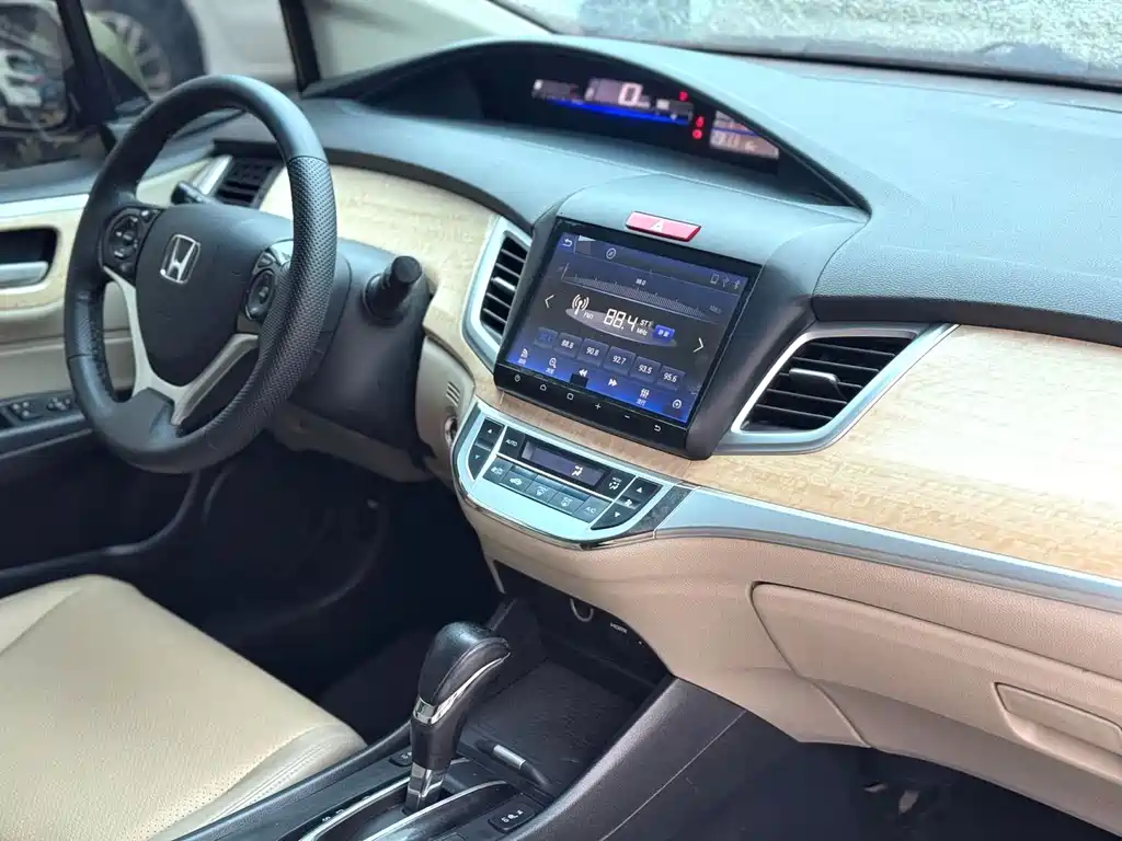 Honda Jade — миниатюра 13