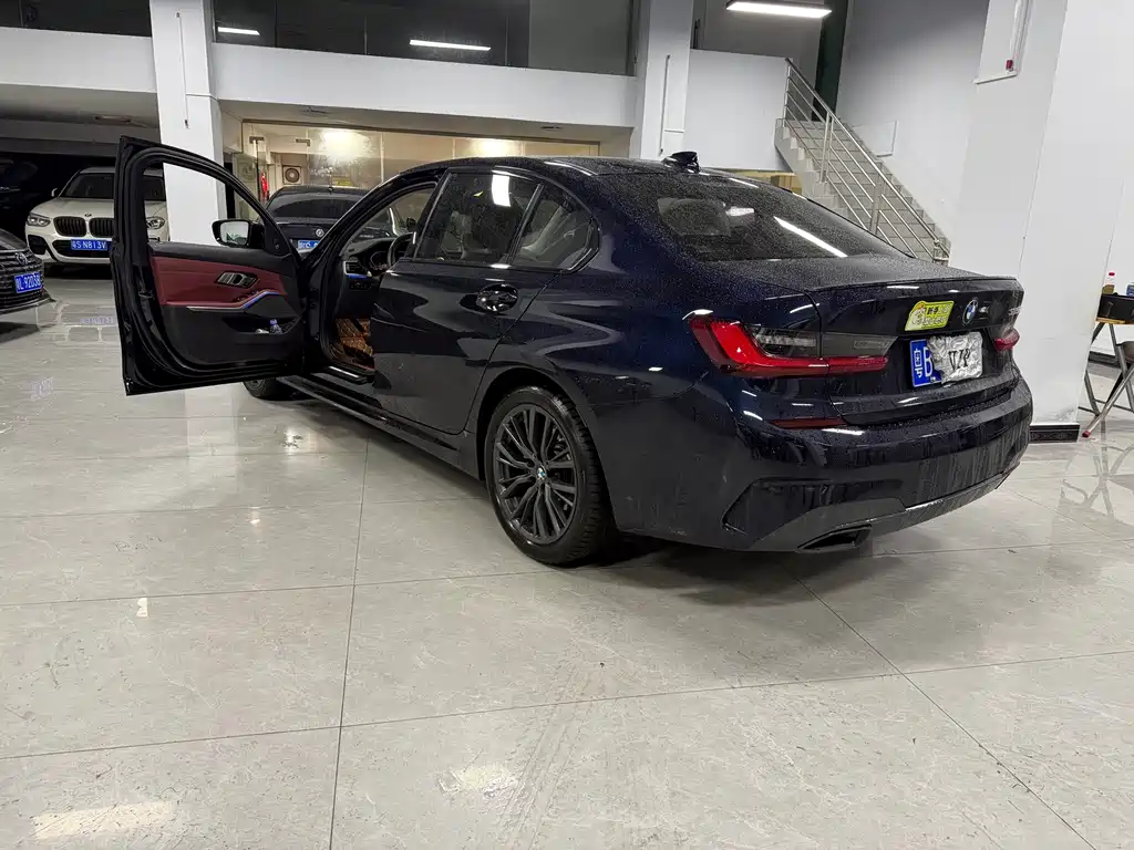 BMW 3 Series 3 2022 325Li M Sport