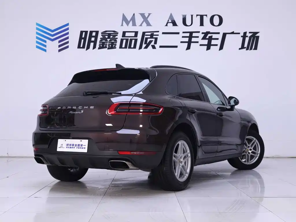 Porsche Macan — миниатюра 7