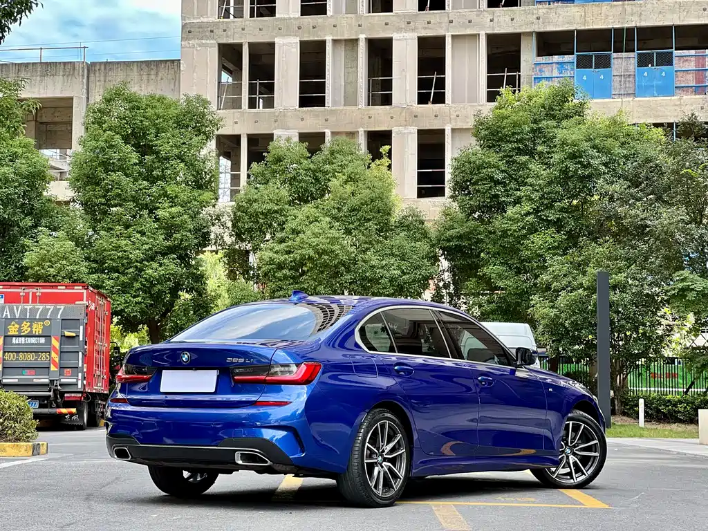 BMW 3 Series — миниатюра 25
