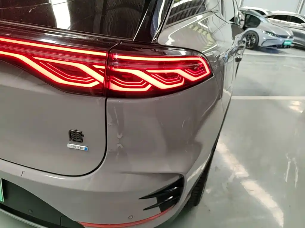 BYD Tang 2025 Smart Drive DM-i 115KM Flagship