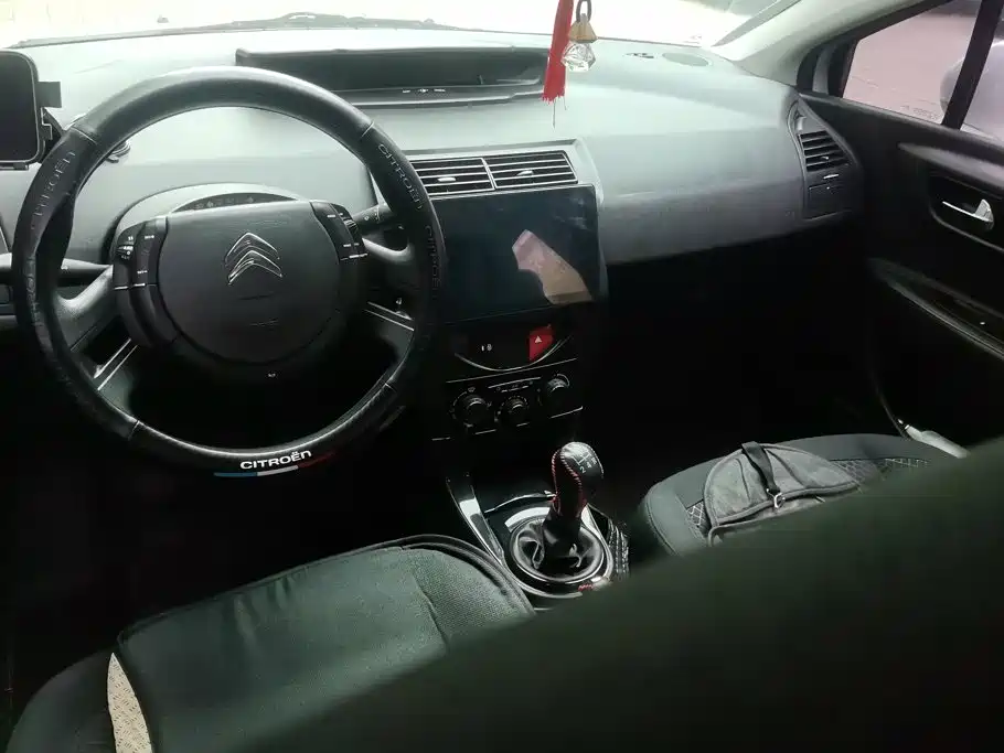 Citroen C-Quatre — миниатюра 12