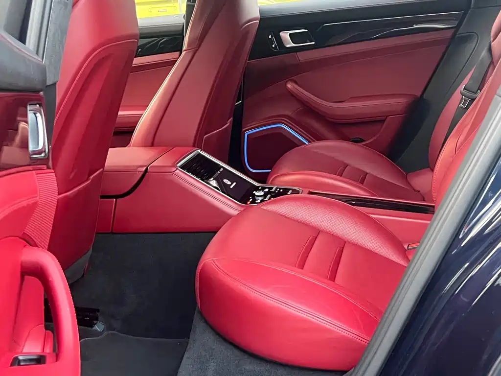 Porsche Panamera — миниатюра 5