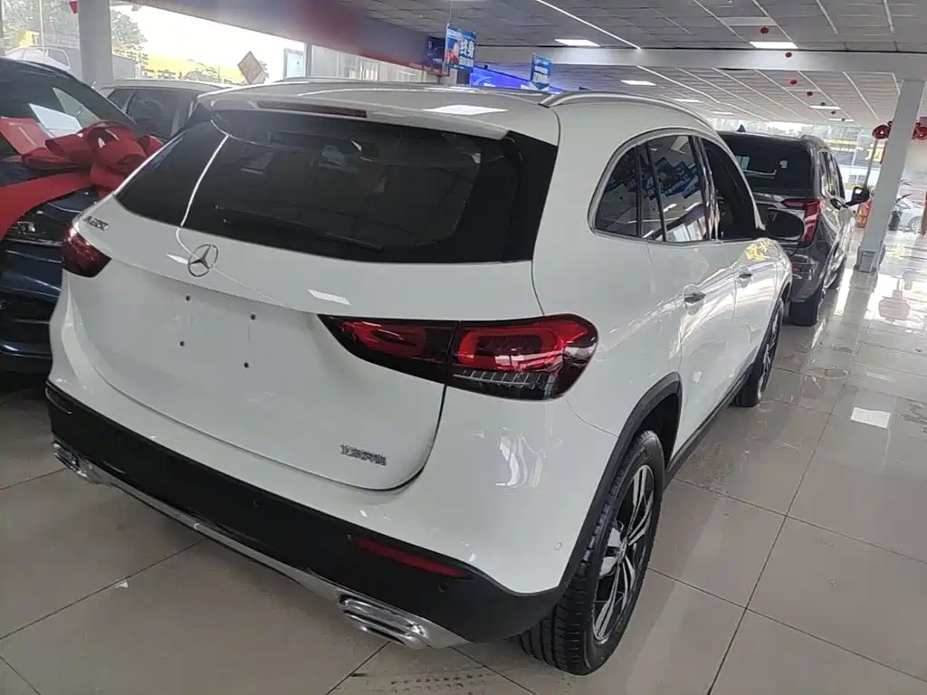 Mercedes-Benz GLA — миниатюра 7