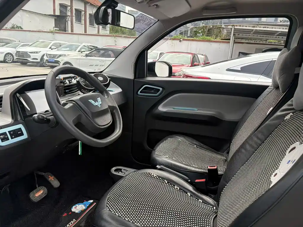 Wuling MINIEV — миниатюра 4