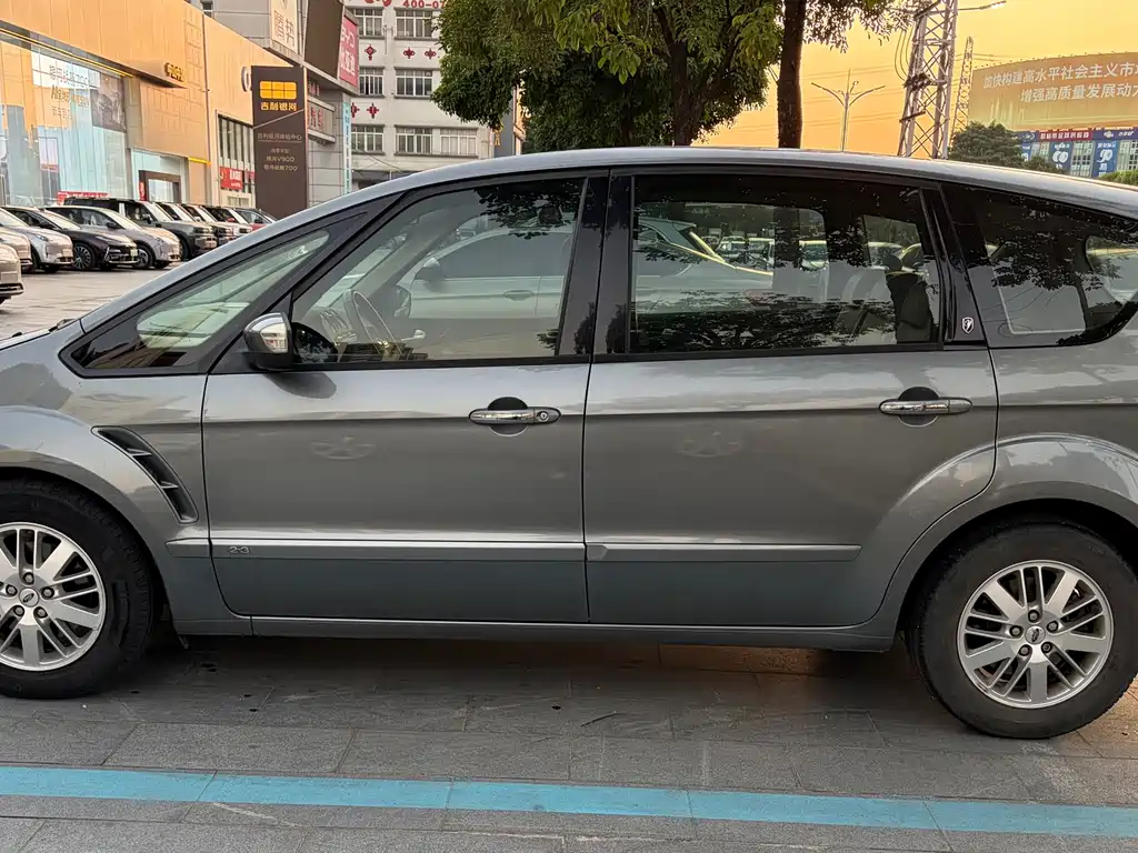 Ford S-MAX 2.3L 7 seats Luxury Type, фото 8