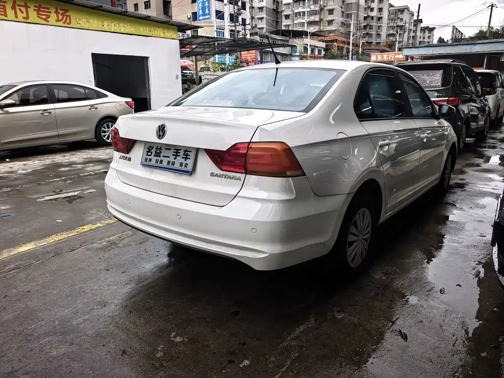 Volkswagen Santana — миниатюра 6