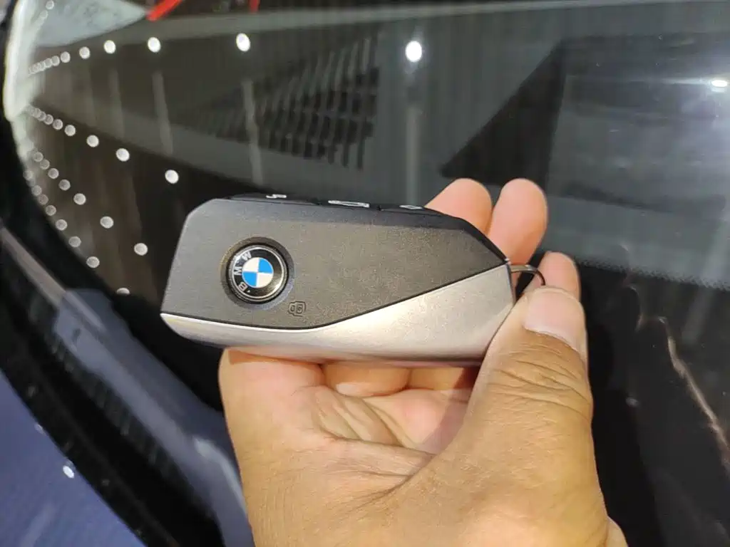 BMW X3 — миниатюра 9