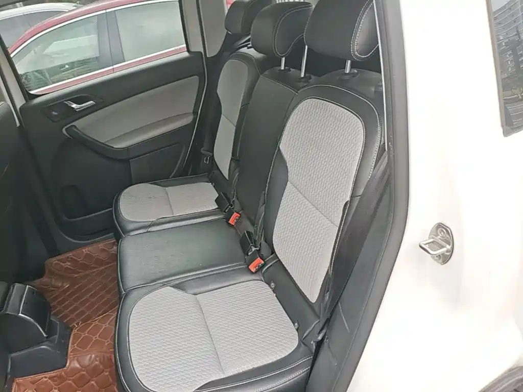 Skoda Yeti — миниатюра 22
