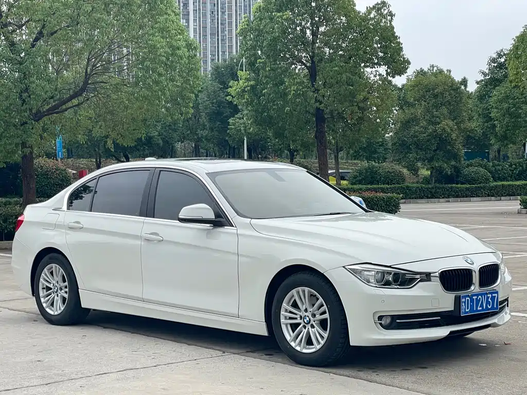 BMW 3 Series — миниатюра 6