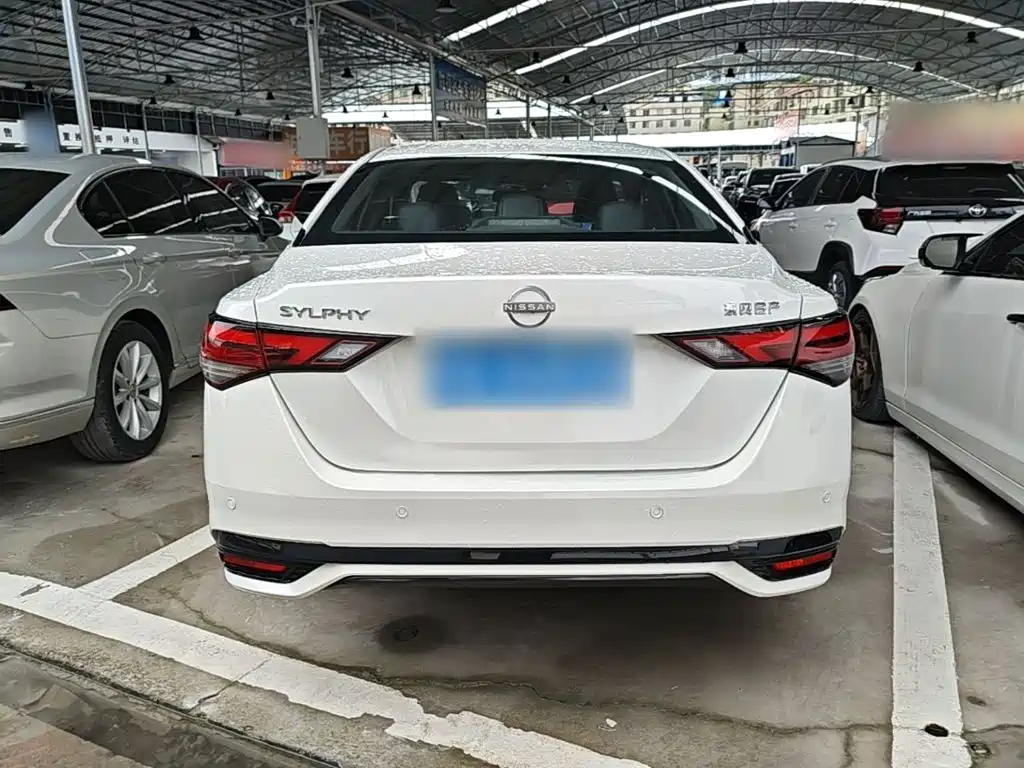 Nissan Sylphy — миниатюра 6