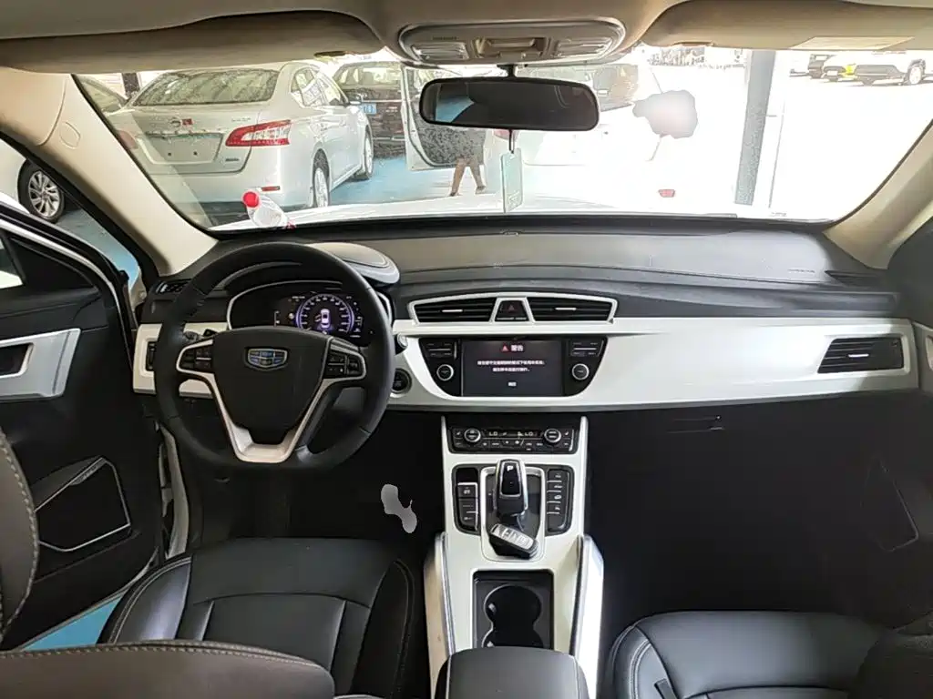 Geely Boyue — миниатюра 10