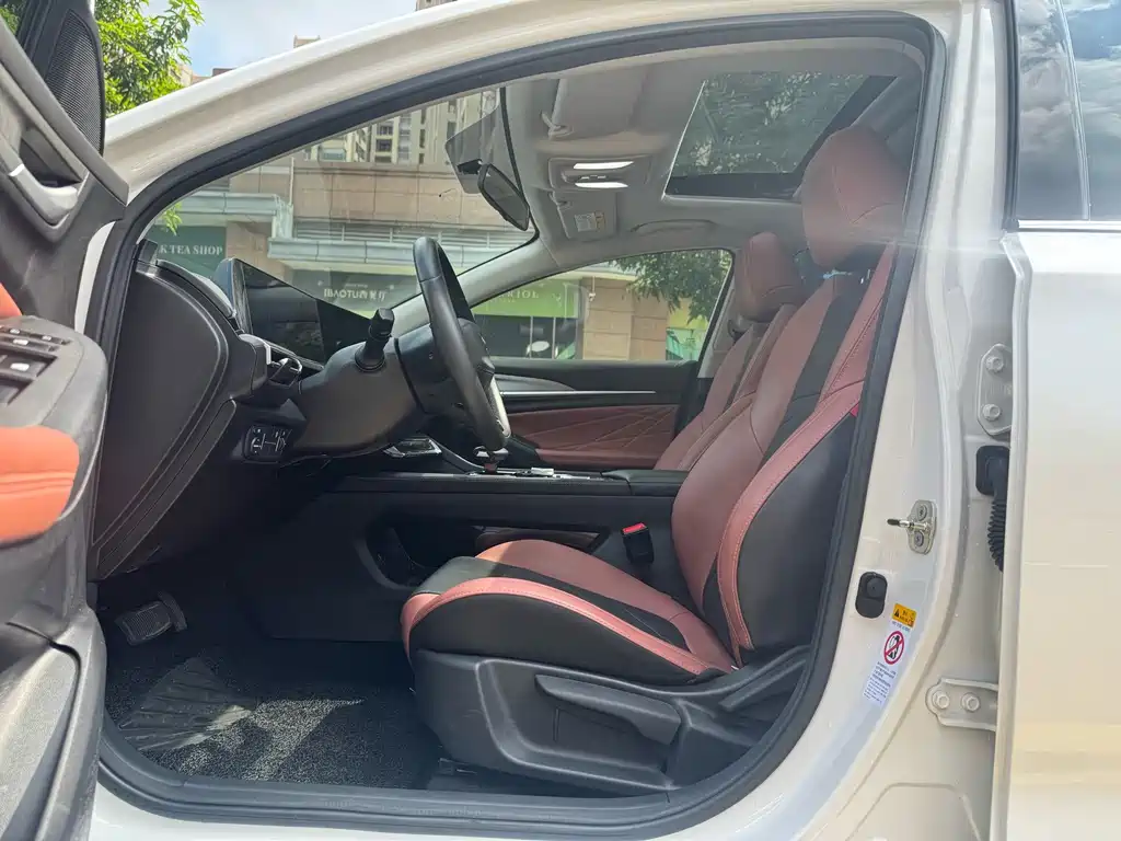Changan Eado — миниатюра 10