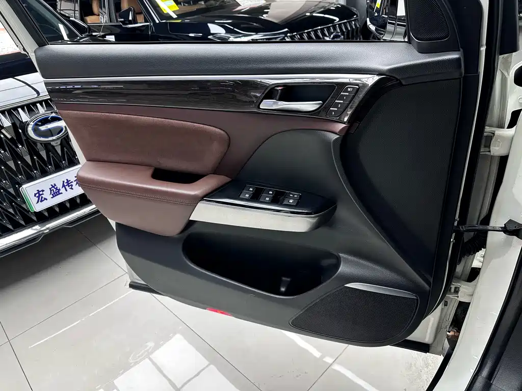 GAC Motor Trumpchi GS8 — миниатюра 10