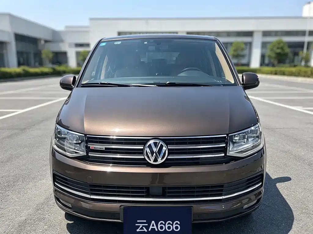 Volkswagen Caravelle — миниатюра 2
