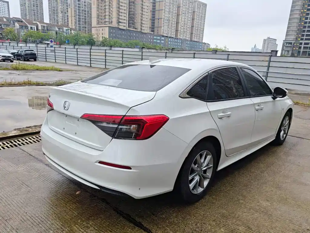 Honda Civic — миниатюра 9
