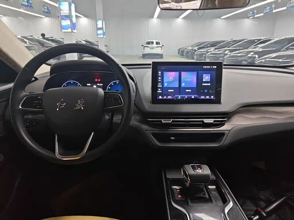 Hongqi Hongqi E-QM5 — миниатюра 10