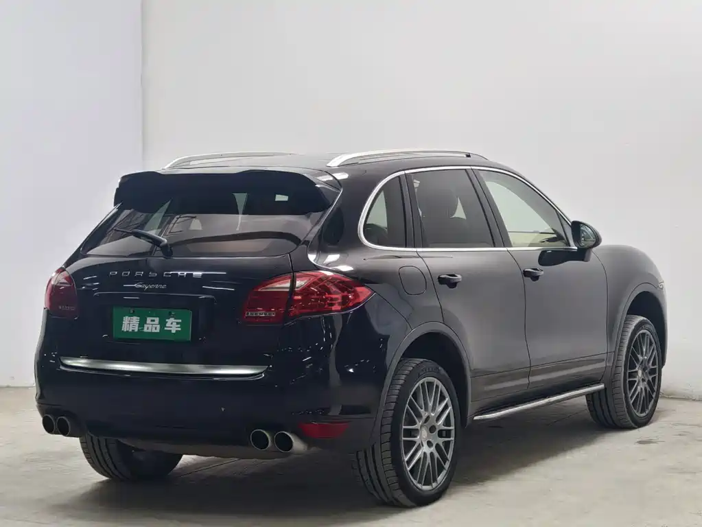 Porsche Cayenne — миниатюра 4
