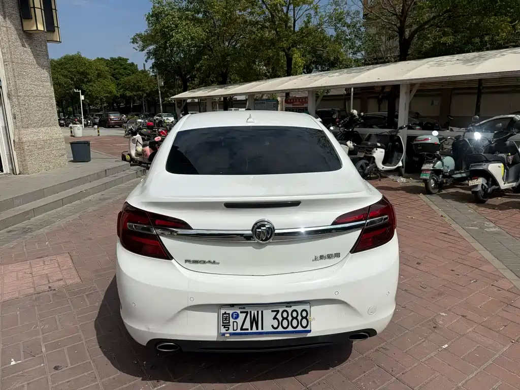 Buick Regal — миниатюра 9