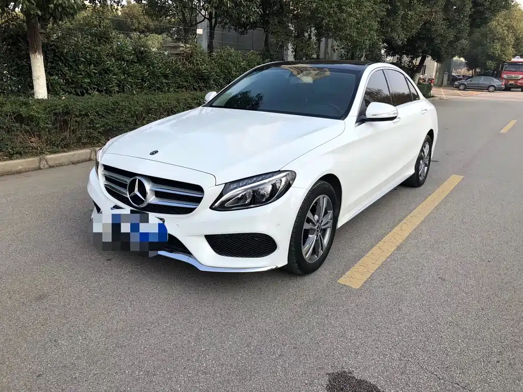 Mercedes-Benz C-Class — миниатюра 3
