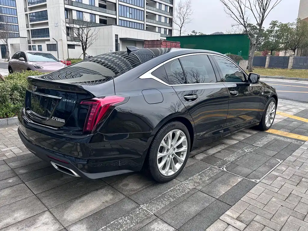 CADILLAC CT5