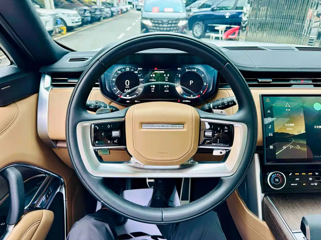 Land Rover Range Rover — миниатюра 8