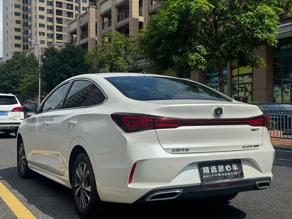 Changan Eado — миниатюра 8